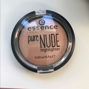 BRAND NEW essence pure nude Highlighter